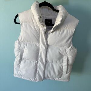 Express NWT White Collared Puffer Faux Leather Vest With Pockets Size Medium
